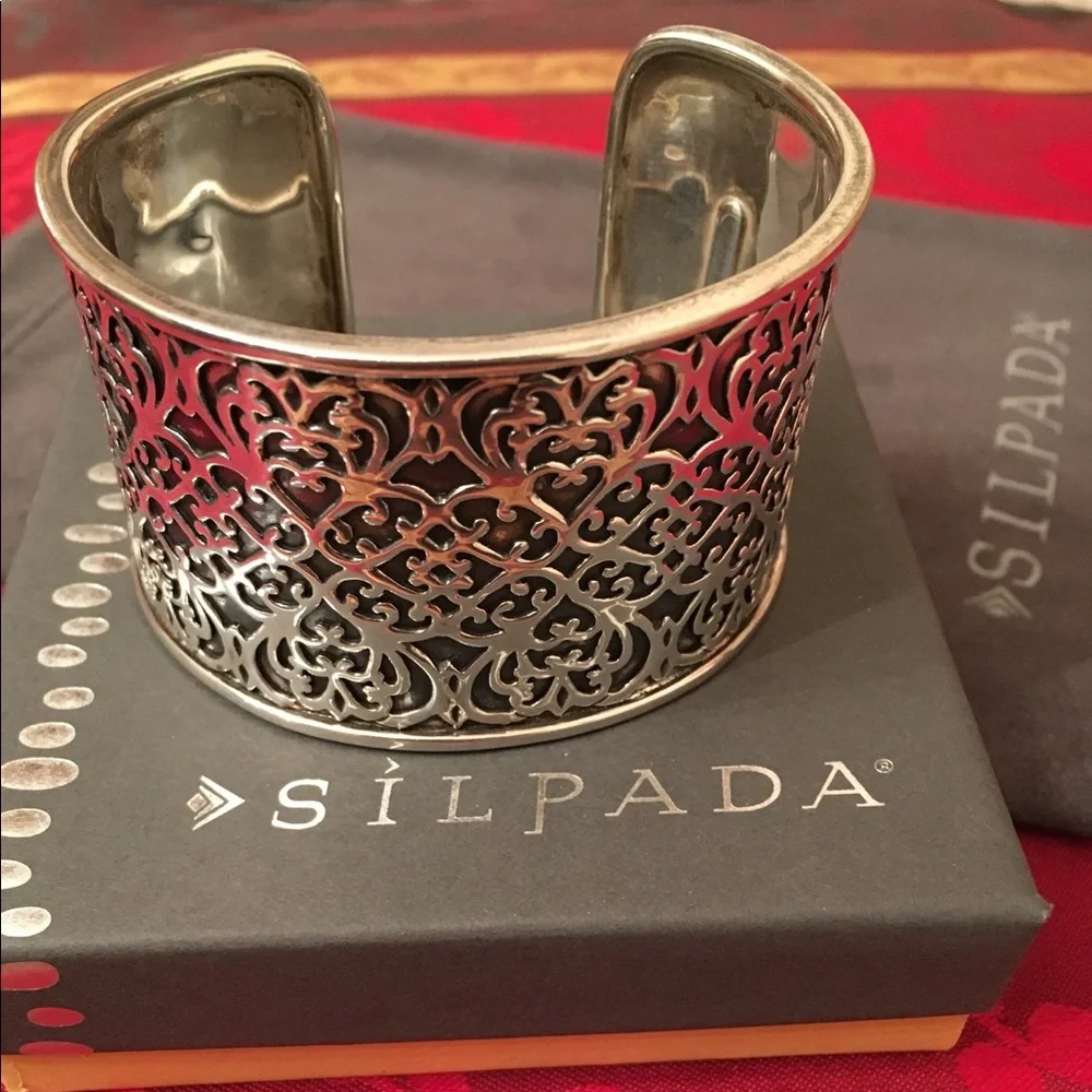 Vintage Silpada Sterling Silver Filigree Heart Scroll Cuff Bracelet R1697 - Picture 12 of 12